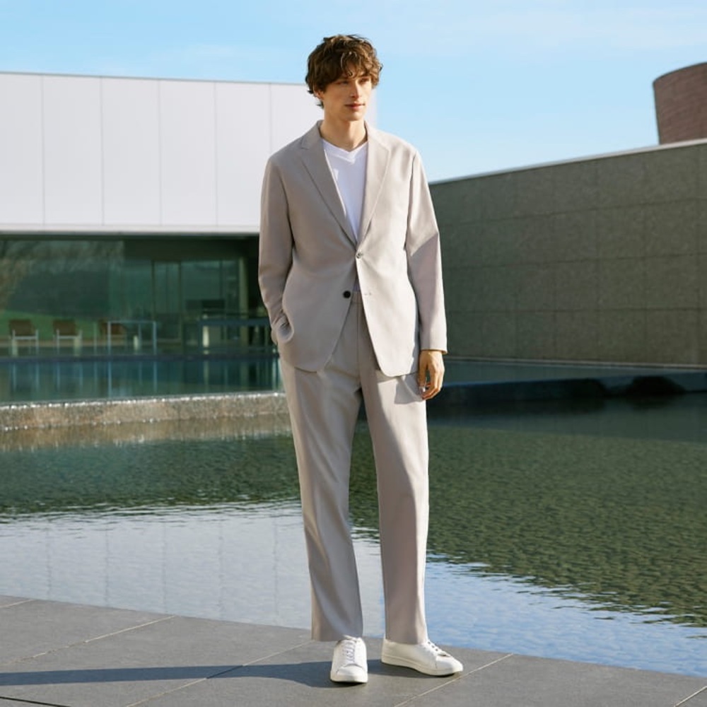 Uniqlo Theory Soft grey suit | men medium size